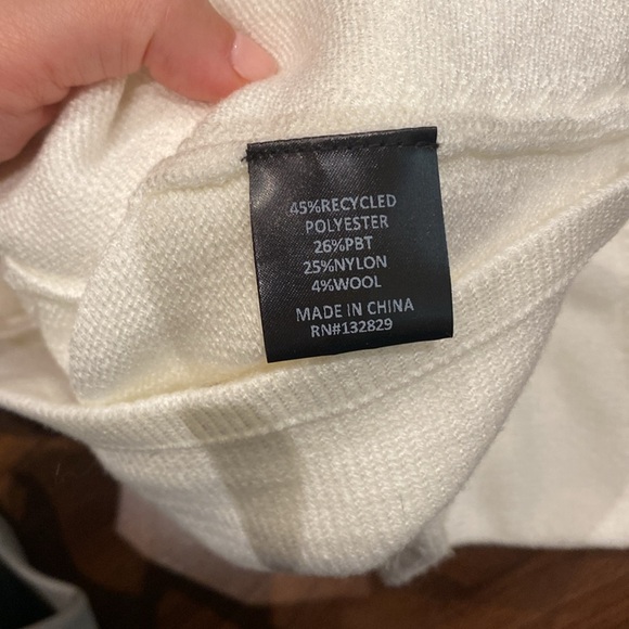 H:ours / NWT white Calico Sweater wool cropped turtleneck S - Picture 6 of 6